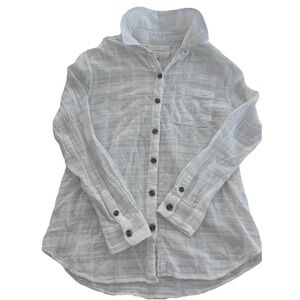 Aeropostale Women's Oversized Long-Sleeve Gauze Like Button Down Shirt, Size SM